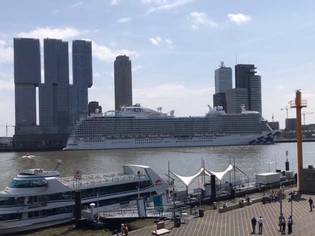 Maiden Call Enchanted Princess in Rotterdam